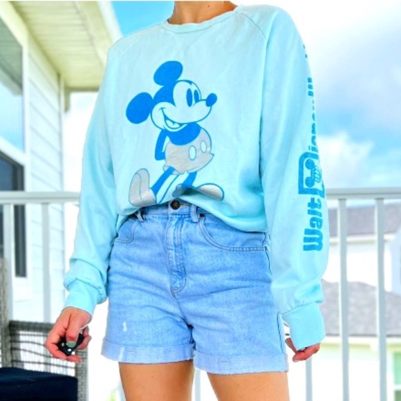 Disney Tops - WALT DISNEY WORLD PARKS EXCLUSIVE WOMENS CREWNECK SWEATSHIRT BLUE MEDIUM SILVER